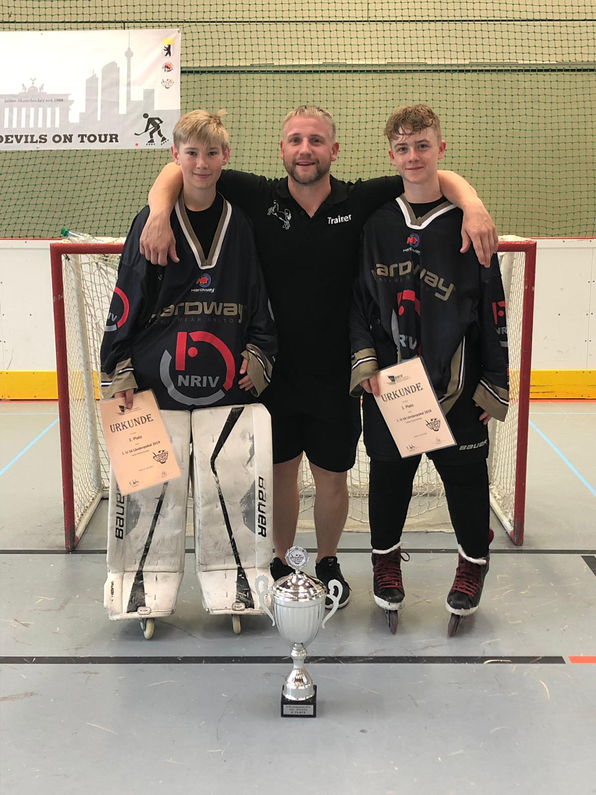 U 16 Enzo Minotti Martin Klemme Jannis Claus